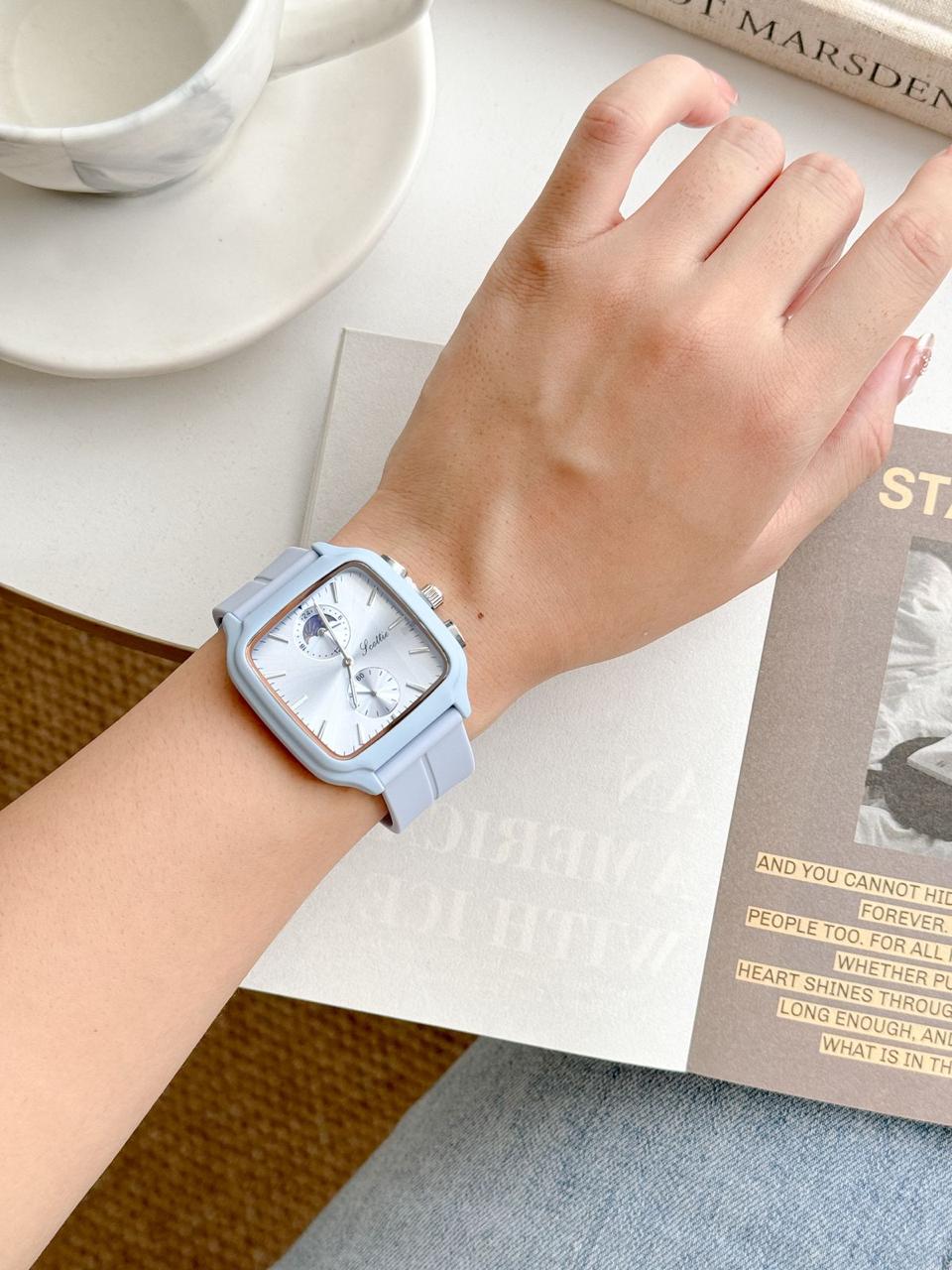 Reloj Scottie Fase Lunar Azul Claro Dama